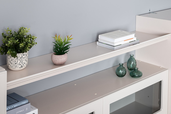 Гостиная Ричфорд композиция 2 без карнизов, кашемир 5981 BS, моно керамика D166-2 ПВХ, белый PE шагрень (собирается на любую сторону)